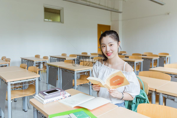 女生大学专业有哪些前景好的 女孩子上大学选什么专业好