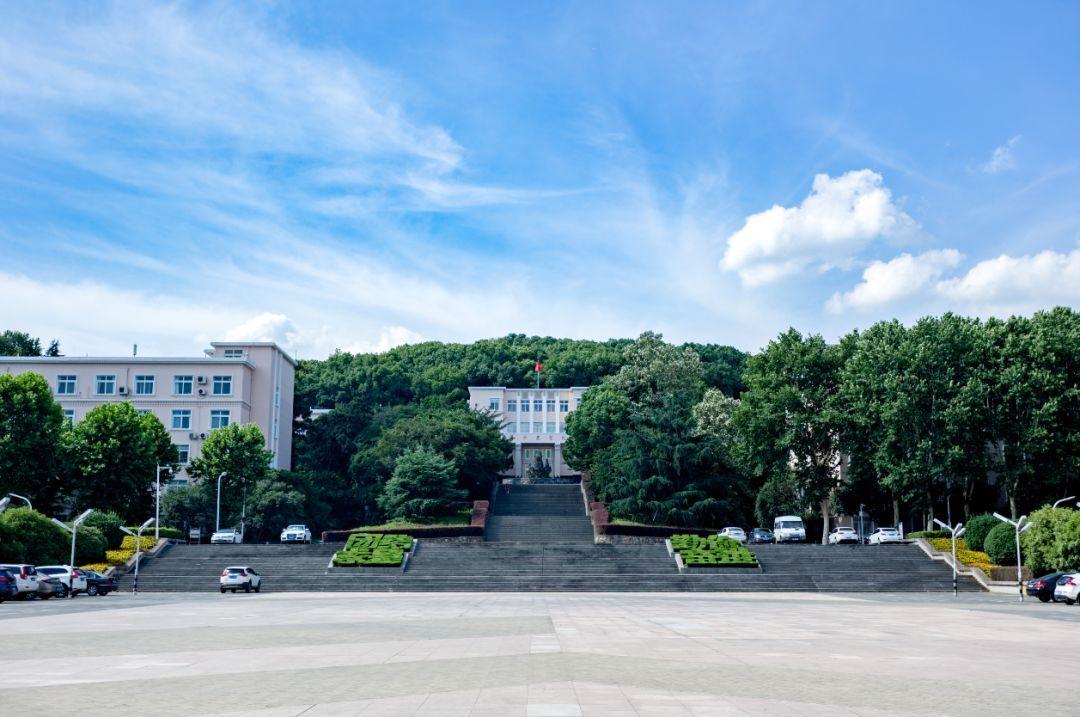 中国最大校园的大学 中国最大校园排名(图5)