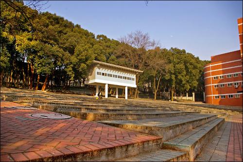 师范类提前批需要什么条件 师范类提前批的学校有哪些