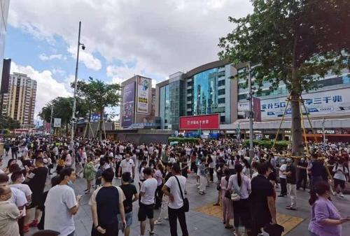 20年前硕士论文称赛格大厦边设计边施工 当地住建局：以官方调查为准